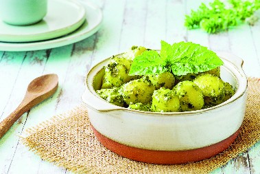 NJOKE U PESTO SOSU Specijalitet sa parmezanom i ovčijim sirom kome nema ravnog po ukusu