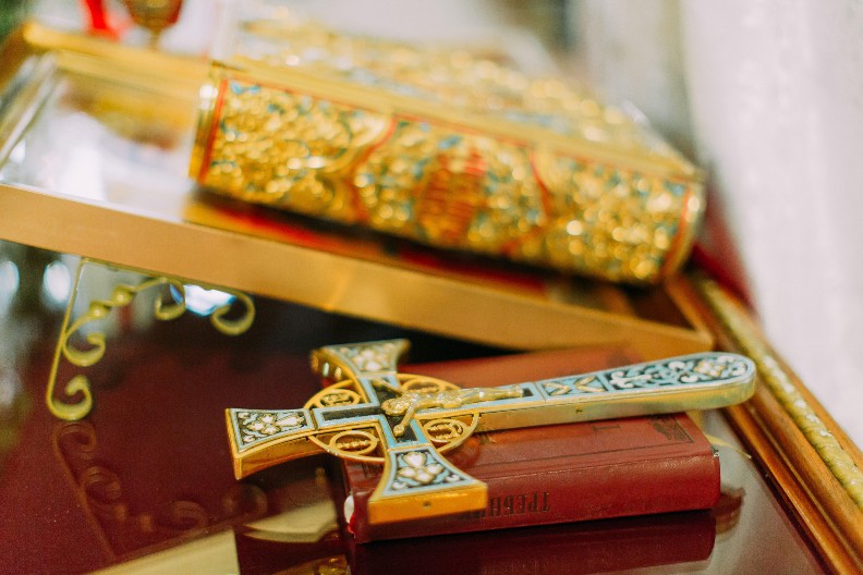 NE KREĆITE NA PUT PRE NEGO ŠTO IZGOVORITE OVE REČI Moćna molitva za vozače, veruje se da čuva od nesreće i ZLE SUDBINE!