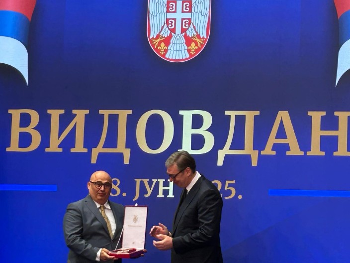 "VIDOVDANSKI ORDEN JE VELIKA ČAST, ALI I VELIKA OBAVEZA" Drid: Ljudi moraju dati sve od sebe da bi se život u Srbiji vratio u normalu