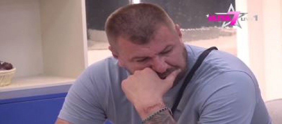 JANJUS SLOMLJEN ZBOG NJENE SMRTI Ne može da dođe sebi, hitno se oglasio (VIDEO)