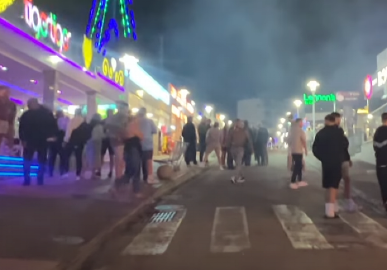 UŽAS! TAKSISTA TURISTKINJU U EVROPSKOJ PRESTONICI GREHA HVATAO ZA GRUDI, PREPONE... NA KRAJU JOJ JE REKAO: "Ovde je to normalno"