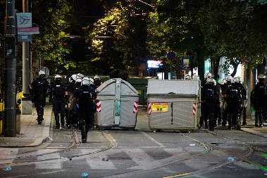 LAŽE N1, NA BOGA NE MISLI Preneli da je profesorka uhapšena i pretučena, a niko je nije NI PIPNUO