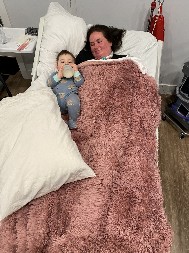 DANA JE SKOČILA U BAZEN Probudila se u bolnici potpuno paralizovana, evo koju kobnu grešku je napravila