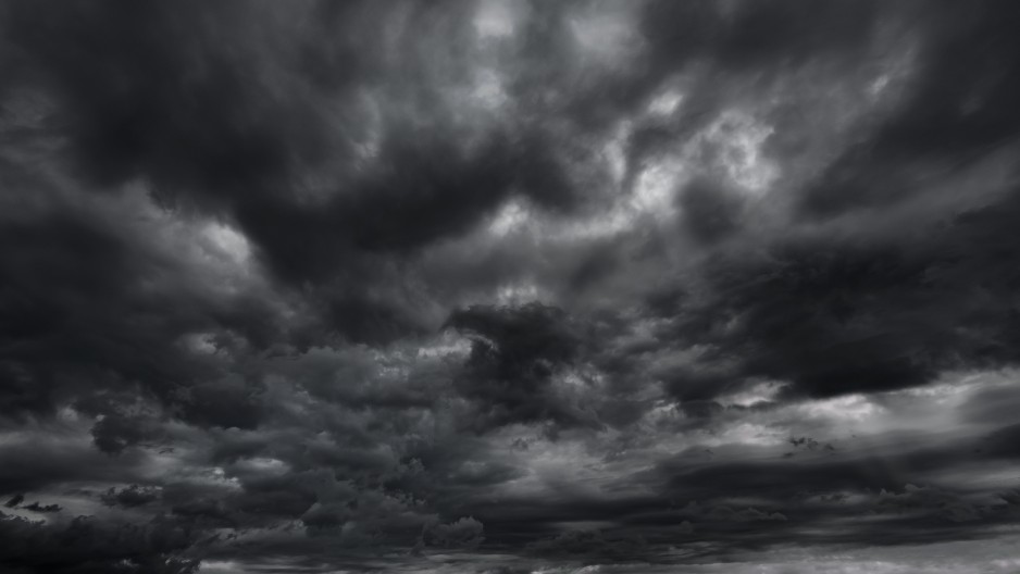 "PUSTINJSKE OLUJE SINOĆ POGODILE SRBIJU" Padalo drveće, pljuštalo, sevali gromovi!