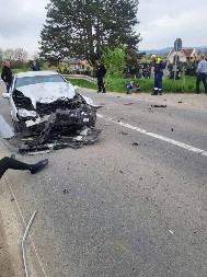 TRI SAOBRAĆAJNE NESREĆE U NEKOLIKO MINUTA NA AUTO-PUTU Dve osobe prevezene u bolnicu