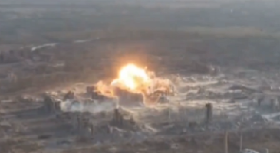 RUSI SRUČILI PAKAO NA UKRAJINCE! BACILI SU BOMBE OD POLA TONE, KOMANDNI PUNKT JE ODLETEO U VAZDUH Stižu zastrašujuće vesti, vojnici su mrtvi