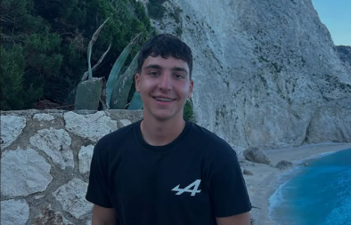 PUBERTET GA JE TOTALNO PROMENIO! Srbi su plakali dok je on sa 6 godina pevao veliki hit (FOTO)