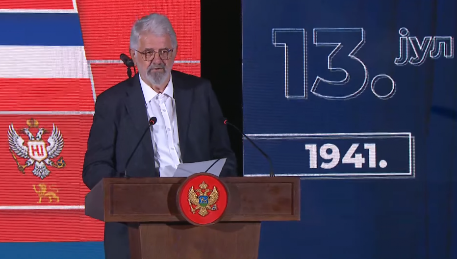 VUKOVIĆ NA DODELI TRINAESTOJULSKE NAGRADE: Prolazi vrnepodobnih a naročito prolazi vreme podobnih!