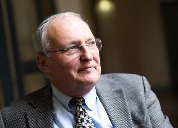 "U SREBRENICI JE BIO RATNI ZLOČIN, A NE GENOCID" Zurof: Amerika i EU manipulišu žrtvama