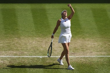 ŠOK U POLUFINALU VIMBLDONA Sabalenka ostala bez finala u Londonu