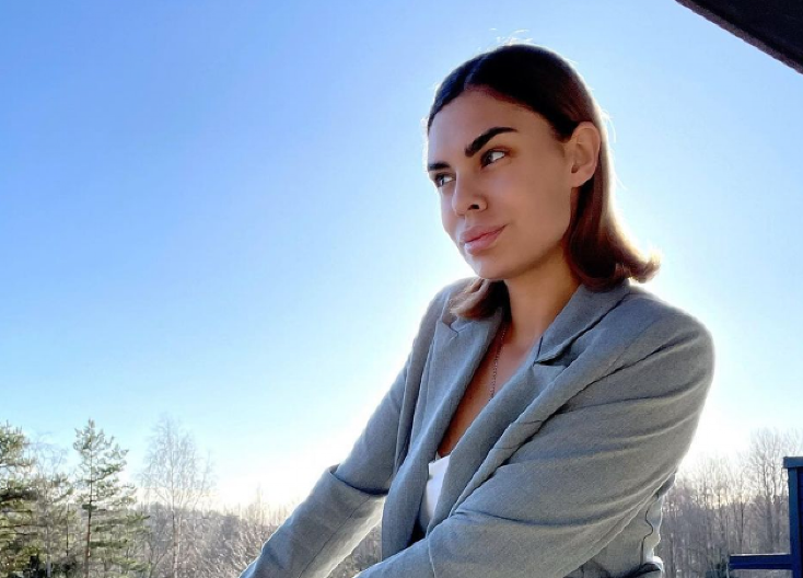 OKRENULA SE BOGU, KRENULA NA HODOČAŠĆE, PA JOJ POZLILO Mina Vrbaški se raspada od bolova, završila na infuziji!