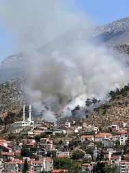 STIGAO JE HELIKOPTER ORUŽANIH SNAGA Haos u Mostaru (VIDEO)