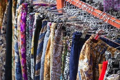 SRPKINJE JE VEĆ "FURAJU", A NI NE ZNAJU DA JE TO NAJPOPULARNIJA BOJA OVOG LETA Ova nijansa je zapalila leto 2025. godine, svi će se okretati za vama