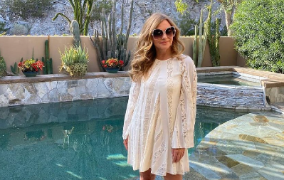 VODITELJKA ZBOG HALJINE DOBILA OTKAZ Niko nije mogao da  veruje da se ovako pojavila na televziji! (FOTO)