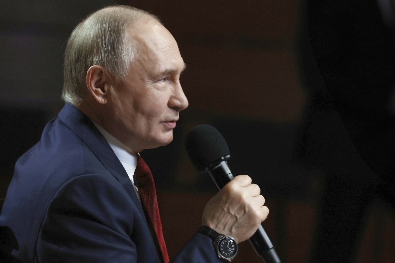 PUTIN ŠOKIRAO SVE EMOTIVNIM OBRAĆANJEM NARODU: Otkrio šta je jedina stvar vredna života!