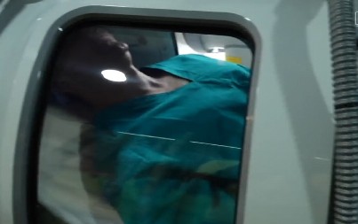 DOKTOR IZGOREO ŽIV U SVOJOJ ORDINACIJI! Komora postala smrtonosna zamka