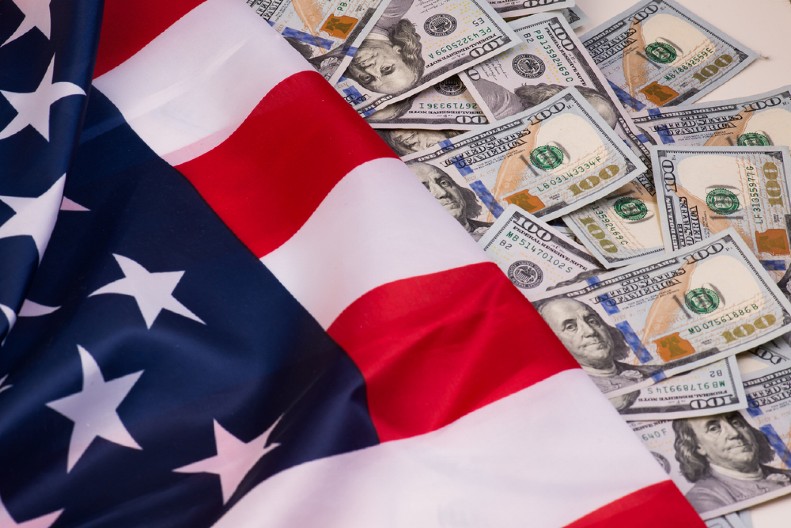 STIŽE NOVA TAKSA ZA ULAZAK U SAD Put u Ameriku od sledeće godine postaje luksuz