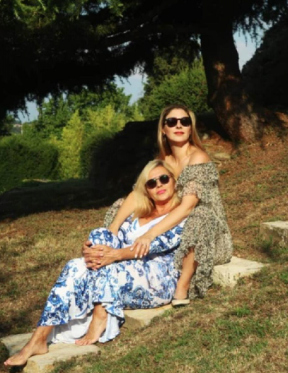 OVAJ MOĆNIK STOJI IZA VODITELJKE RTS-A! Godinama ga je krila od javnosti (FOTO)