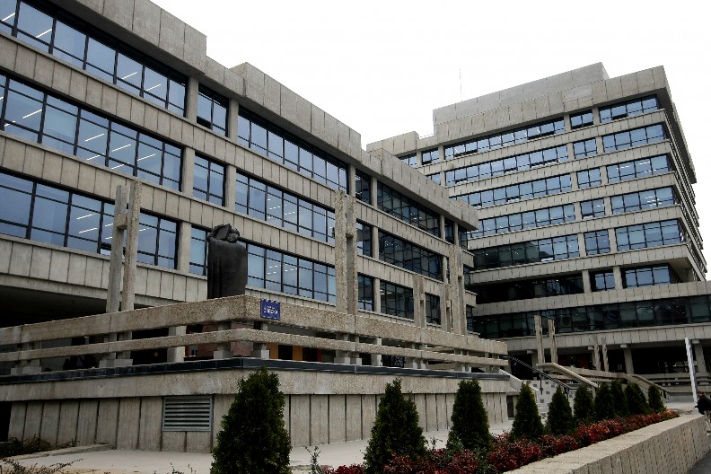 "NOŽEM IZBO OCA DOK JE SPAVAO" Optužnica protiv muškarca iz Grocke za pokušaj ubistva