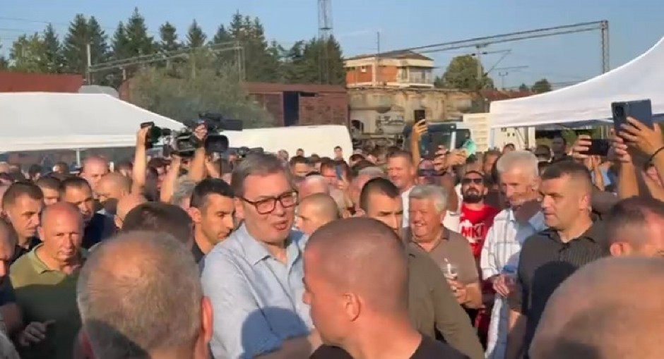 OVAKO SE DOČEKUJE PREDSEDNIK! Požega slavi novi auto-put uz oduševljenje građana (VIDEO)