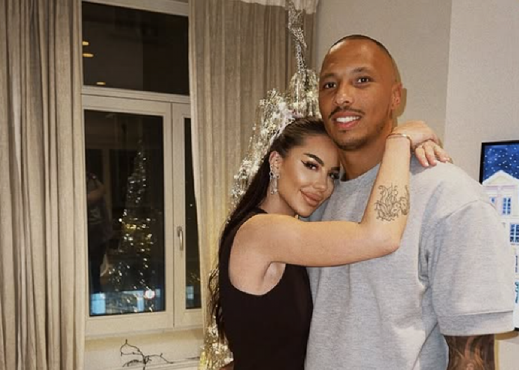 "ODUVEK JE HTELA VELIKU SVADBU I TRI VENČANICE" Fanovi zabrinuti za Zoranu, misle da je zapravo nesrećna!