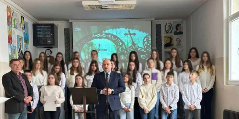 ČUKARICA PRVA POSTAVILA ZAŠTITNE MREŽE U VRTIĆIMA Aritonović: Bezbednost dece na prvom mestu