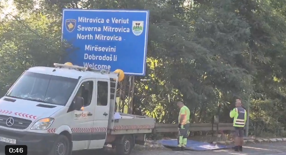 NIJE GREŠKA, VEĆ PORUKA! Srbi u Mitrovici dočekani sa "Dobrodoš li", ispraćeni sa "Zbogom"