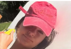 LJUDI NE ZNAJU GDE PRE DA GLEDAJU  Najzgodnija manekenka na svetu objavila selfi bez grama odeće!