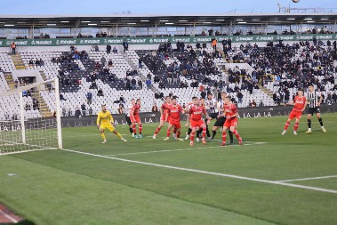 PRVA "SEČA" U SUPERLIGI Posle dva kola, IMT promenio trenera