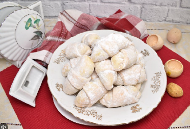 KIFLICE SA PIVOM Svakim zalogajem bude sećanje na detinjstvo, baš kao one iz bakine kuhinje