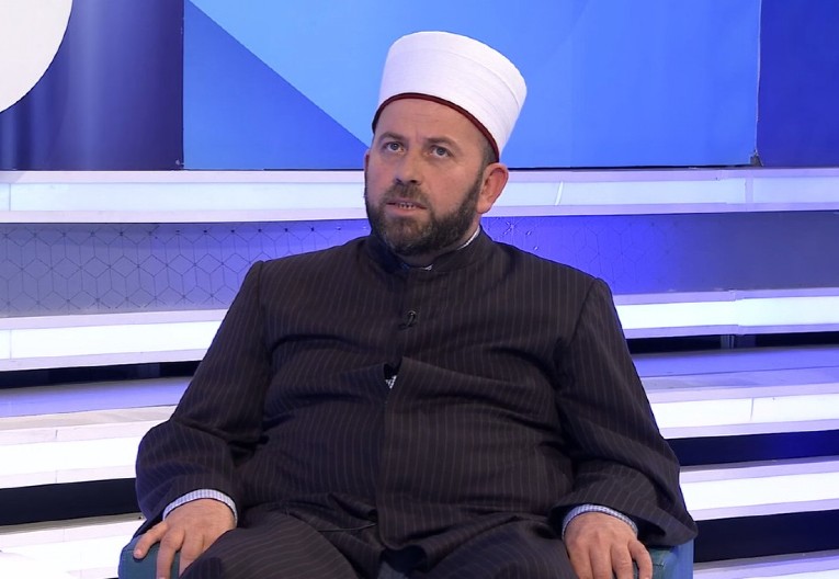 FEJZIĆU SPORAN SAMO PAVLE BULATOVIĆ: Buni se protiv ulice koja bi nosila njegovo ime, a da mu i dalje nije sporan nezakonito podignut spomenik u Gusinju posvećen Jusufu Čekliću