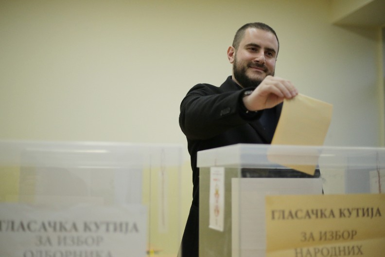 "ODAZVAĆU SE NA SASTANAK SA VUČIĆEM" Oglasio se Usame Zukorlić posle haosa u Novom Pazaru - RASIMA LJAJIĆA OPTUŽIO ZA OVO