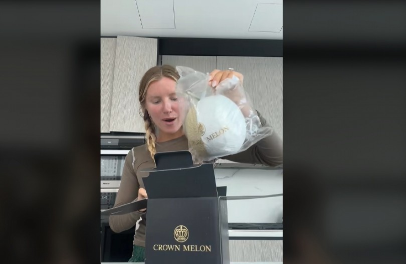 Platila dinju 40.000 dinara pa tvrdi: Vredi svake pare (VIDEO)