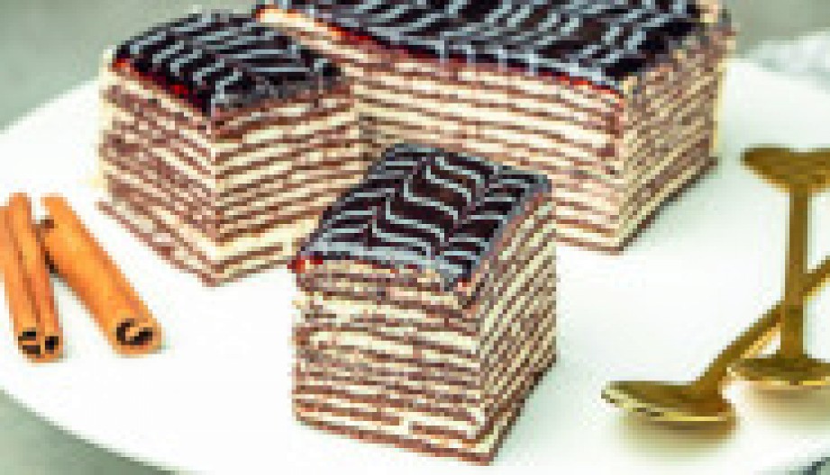 POSNA ROZEN TORTA Za sve svečane prilike, klasik koji nikada ne izlazi iz mode