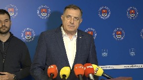 ŠEŠELJ O PRESUDI DODIKU Najveća kriza od potpisivanja Dejtonskog sporazuma