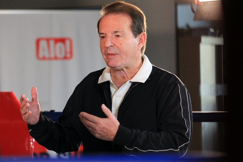 BOGOLJUB KARIĆ "Razvija Srbiju i miri je sa svetom"