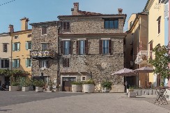 DIZAJNERI RENOVIRALI RIBARSKU KUĆU STARU 100 GODINA Spasli su je od propadanja  - pogledajte ovu neverovatnu transformaciju