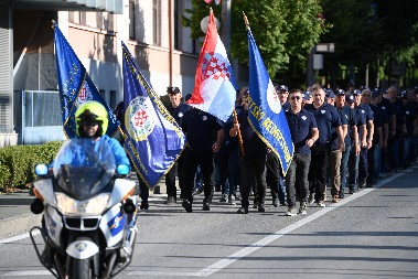 "ZA DOM SPREMNI" PONOVO U KNINU! Ustaški poklič i veličanje zločina