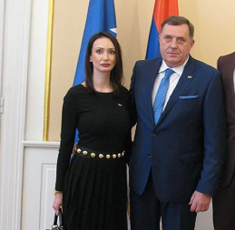 "LJUDI NE ZNAJU KROZ ŠTA MI PROLAZIMO, DOSTA MI JE VIŠE" Ćerka Milorada Dodika ispričala sve: "Moram da zaštitim decu"