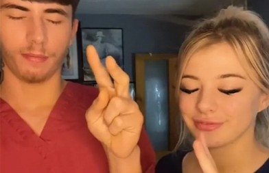 PRIŠLA BESKUĆNIKU SA NOVCEM, A ON JOJ PROMENIO ŽIVOT Danas mu je žena i imaju decu – prava bajka iz supermarketa!