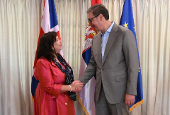 "RADUJEMO SE DA VAS DOČEKAMO NA SASTANKU BERLINSKOG PROCESA" Vučić razgovarao sa britanskom ambasadorkom Karen Pirs