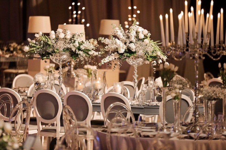 PORODIČNA TAJNA KOJA JE UNIŠTILA VENČANJE Otkazali svadbu kad su saznali šta je mladoženjin otac uradio iza njihovih leđa