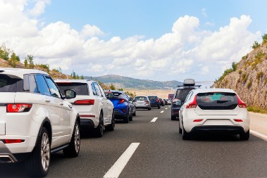 VOZAČI, NAORUŽAJTE SE STRPLJENJEM! Očekuje se haos za vikend, oglasili se iz "Puteva Srbije"