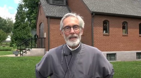 BOG GA DOVEO DO SRBIJE! Kako je jedan Amerikanac postao srpski sveštenik (VIDEO)