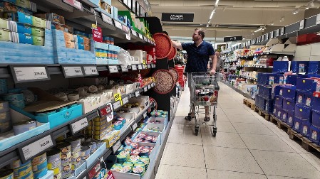 TO NAJVIŠE MRZE! Prodavci ne podnose jednu naviku kupaca: „Skrešem im u glavu sve po spisku“