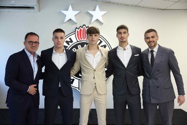 PARTIZAN SE NE ŠALI Astronomske otkupne klauzule u ugovorima Simića, Roganovića i Jankovića