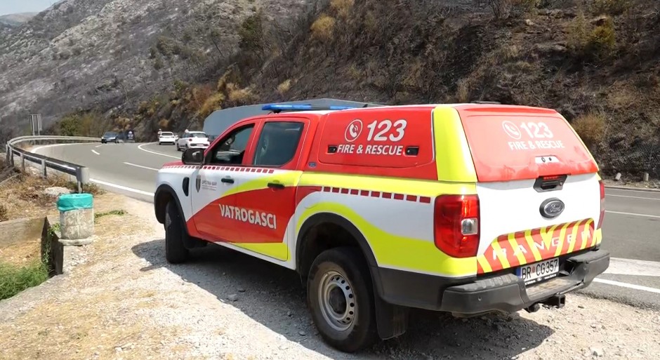 JOŠ DVA VATROGASCA POVREĐENA U CRNOJ GORI Tražili lekarsku pomoć