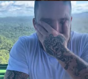 BRAČNI REVANŠ O KOJEM SVI PRIČAJU Muž istetovirao ženinu nepristojnu facu na butinu, ona šokirala ljude osvetom!