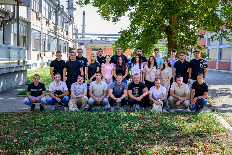 Mladi Pančevci na praksi u Rafineriji nafte i Petrohemiji