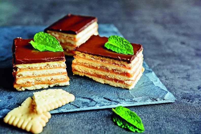 KREMASTI KOLAČ SA KEKSOM Uspeće i početnicima, a pomera granice dobrog ukusa